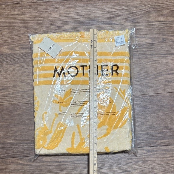 MOTHER Yellow and Cream Beach Towel Xtra Large - Picture 8 of 9